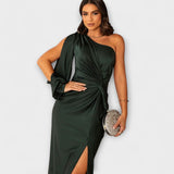 Julie - Elegantní šaty s Rafinovaností